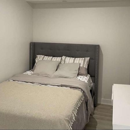 Cozy Fort York Condo Торонто Экстерьер фото